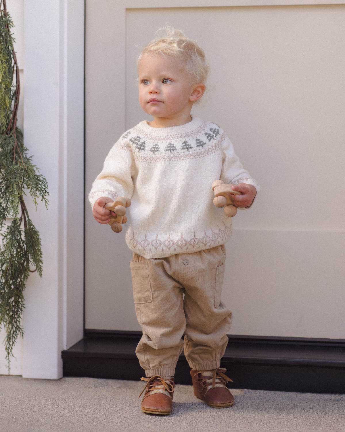 Luca Pant || Latte