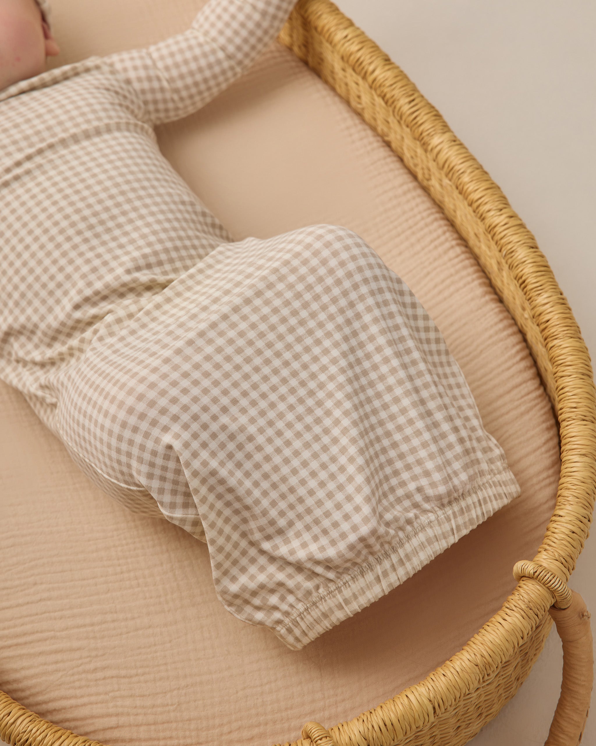 Bamboo Baby Gown + Hat Set || Oat Gingham