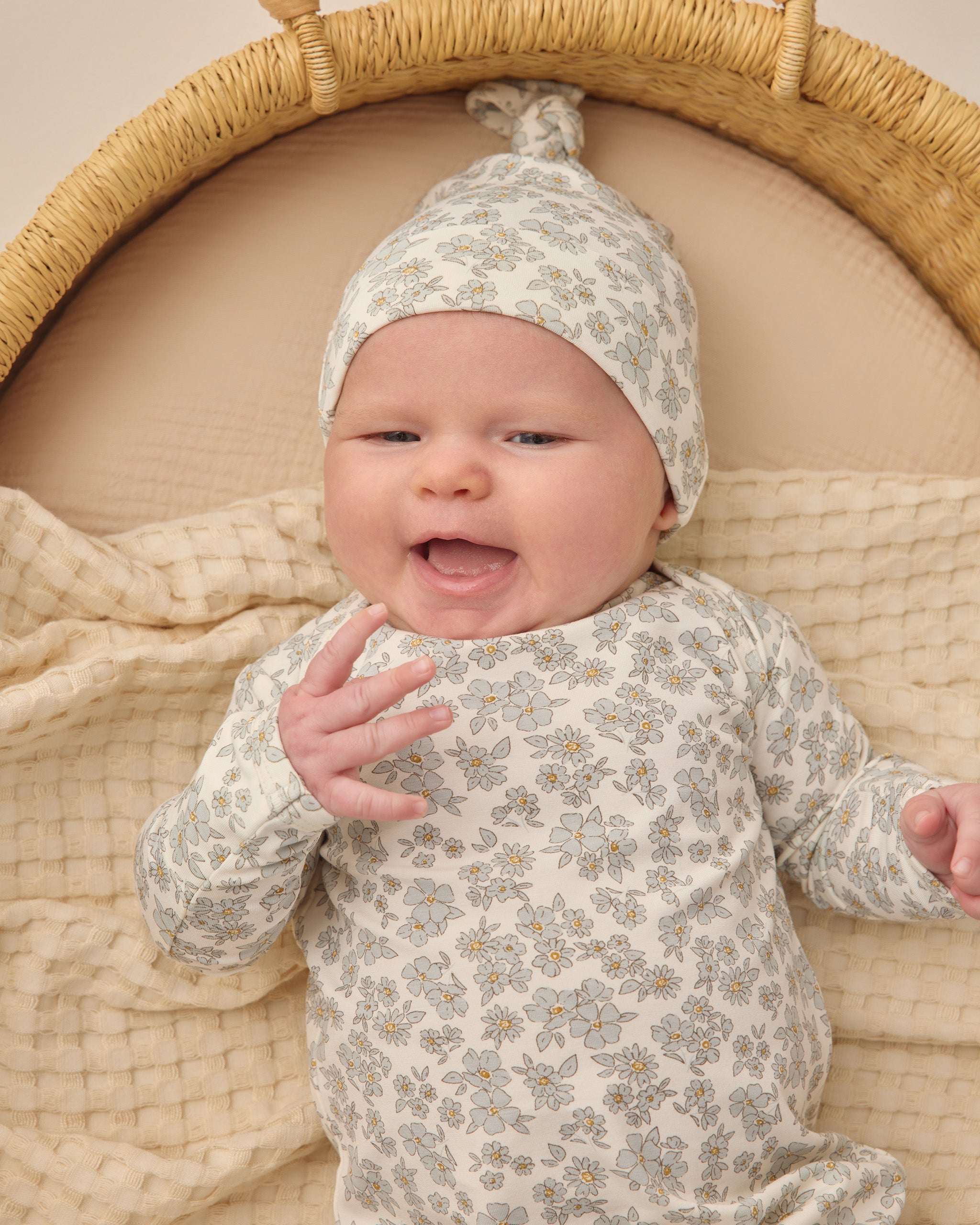 Bamboo Baby Gown + Hat Set || Blue Floral