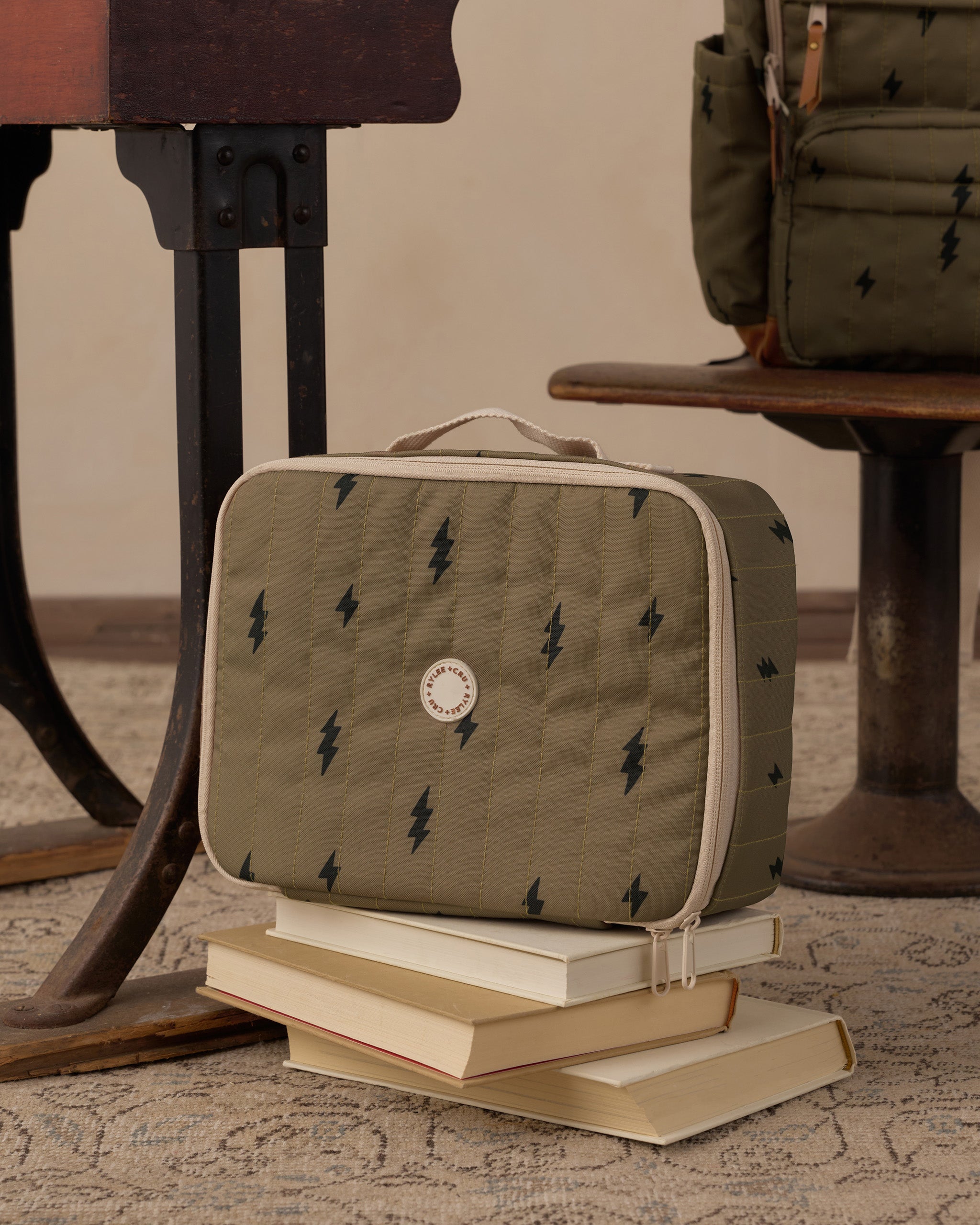 Lunch Bag || Bolts