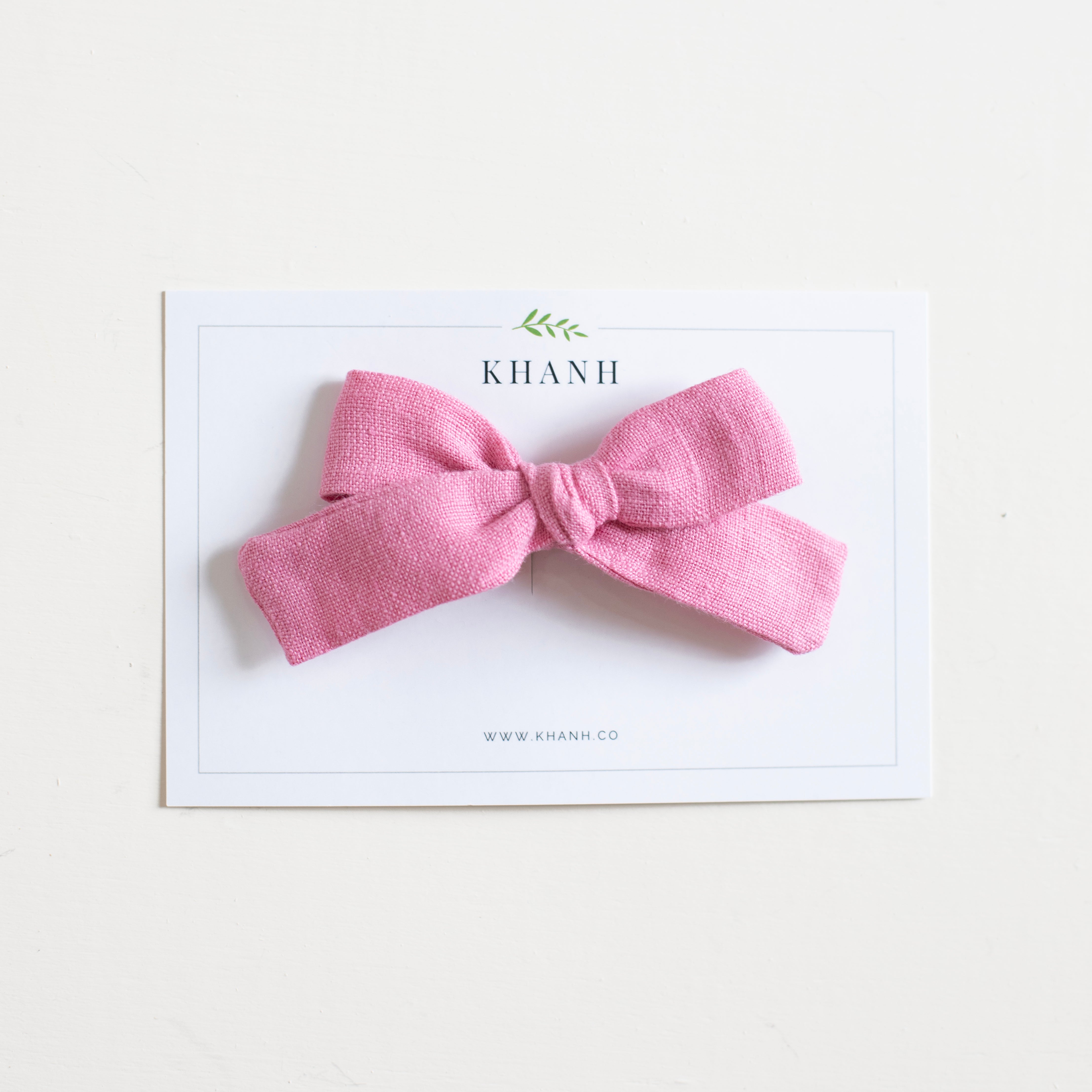 Rosette || Medium Hand-tied Bow