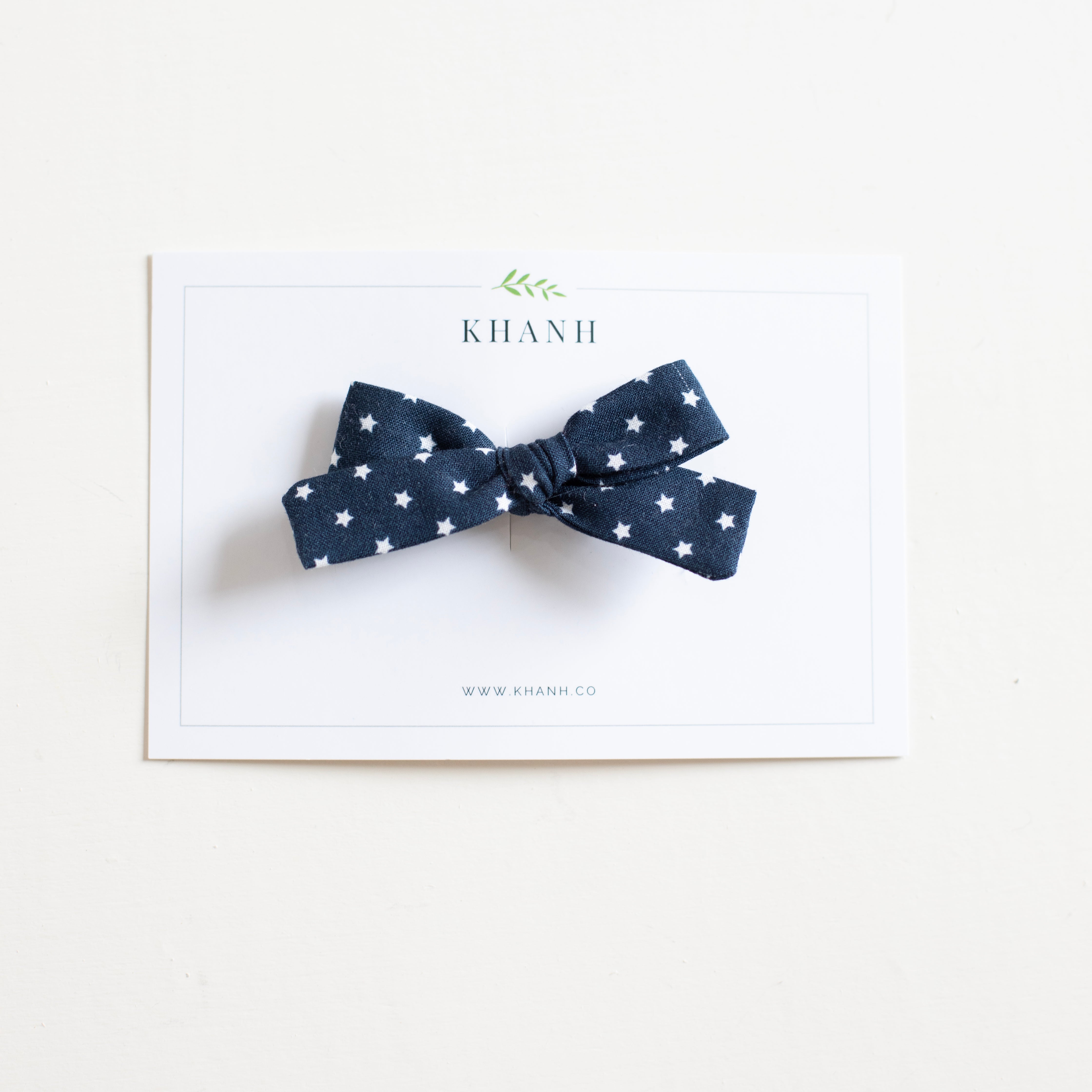 Starling || Petite Hand-Tied Bow