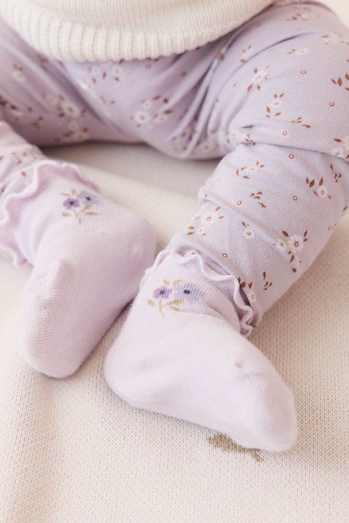 Alison Sock || Dusky Lavender Posie Fields