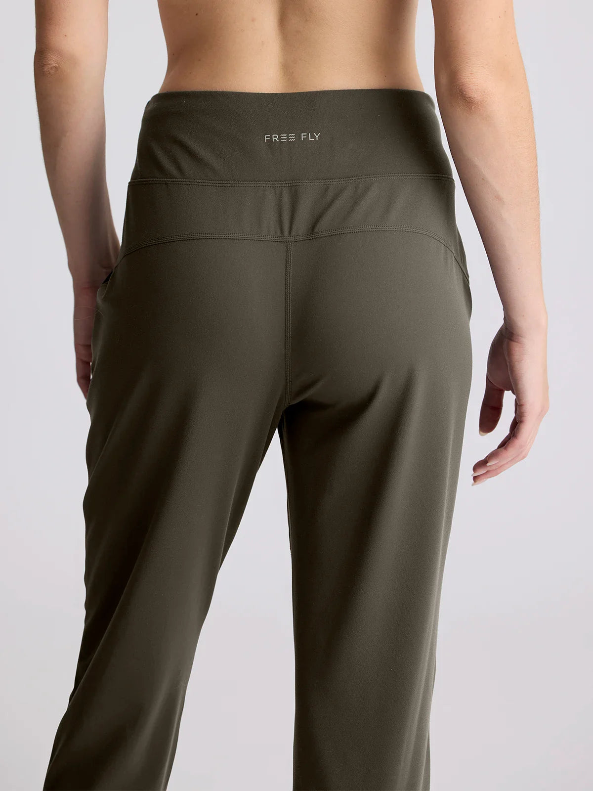 Women's Highmile Jogger || Smokey Olive