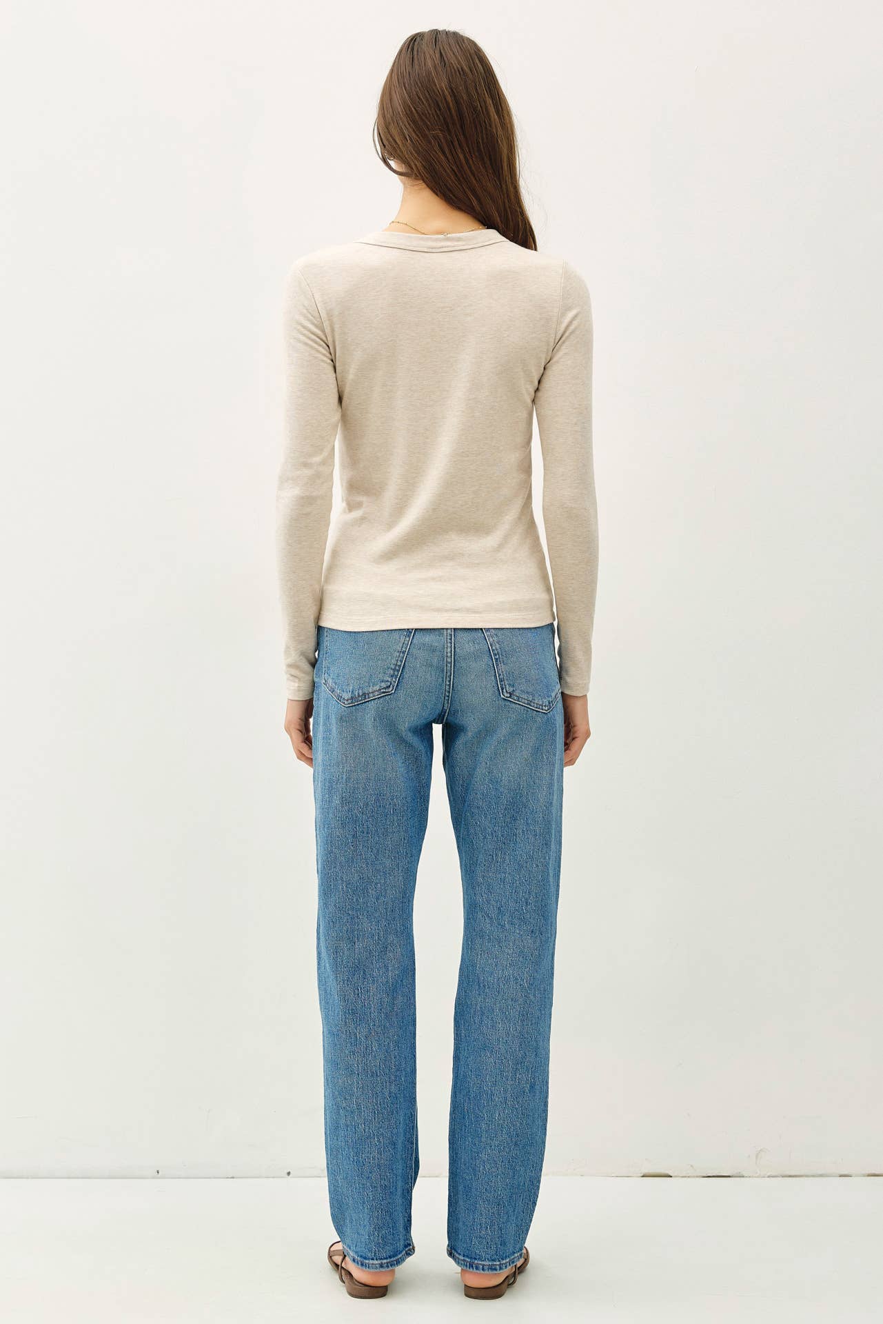 Basic Round Neck Long Sleeve | Oatmeal - Khanh