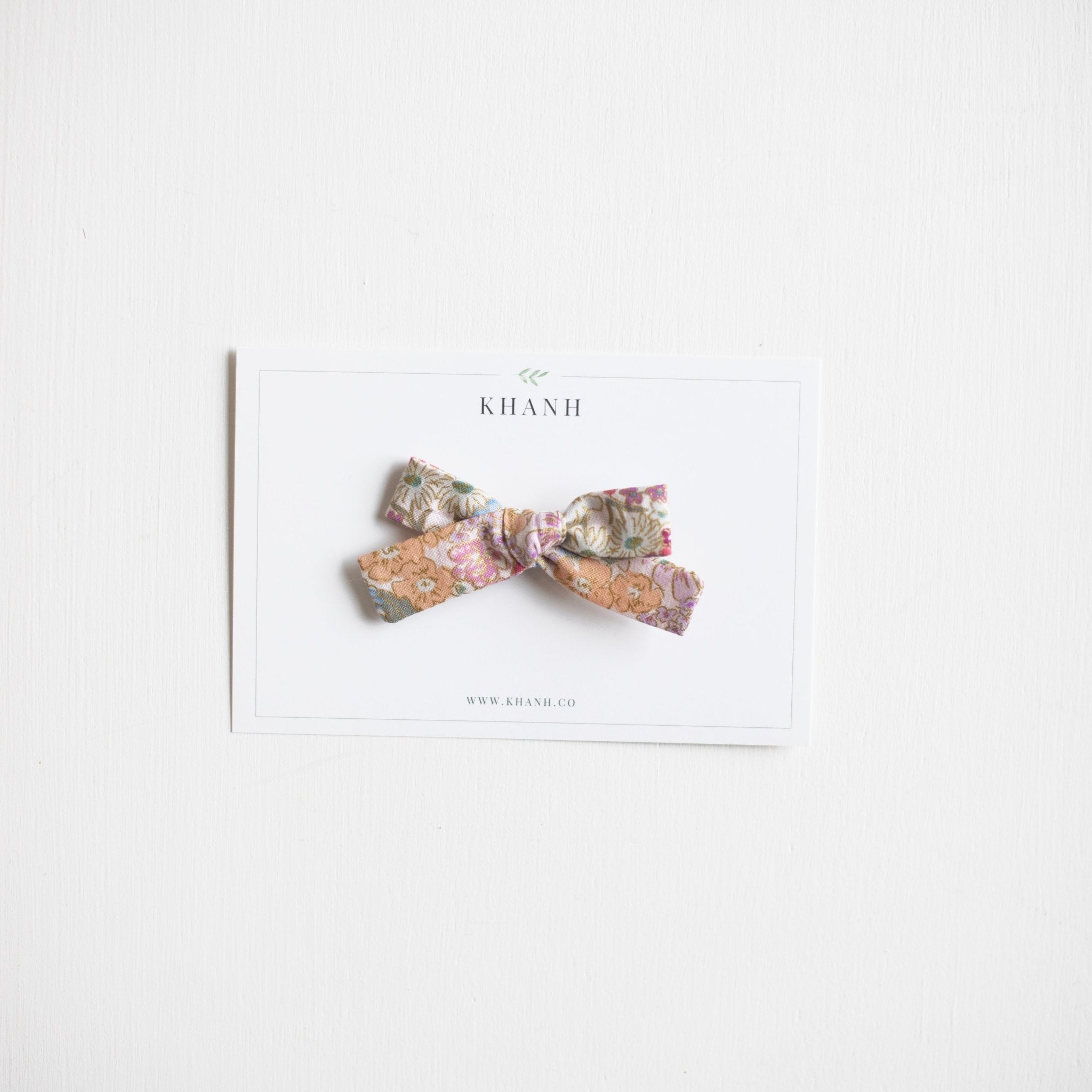 Calli | Petite Hand - tied Bow