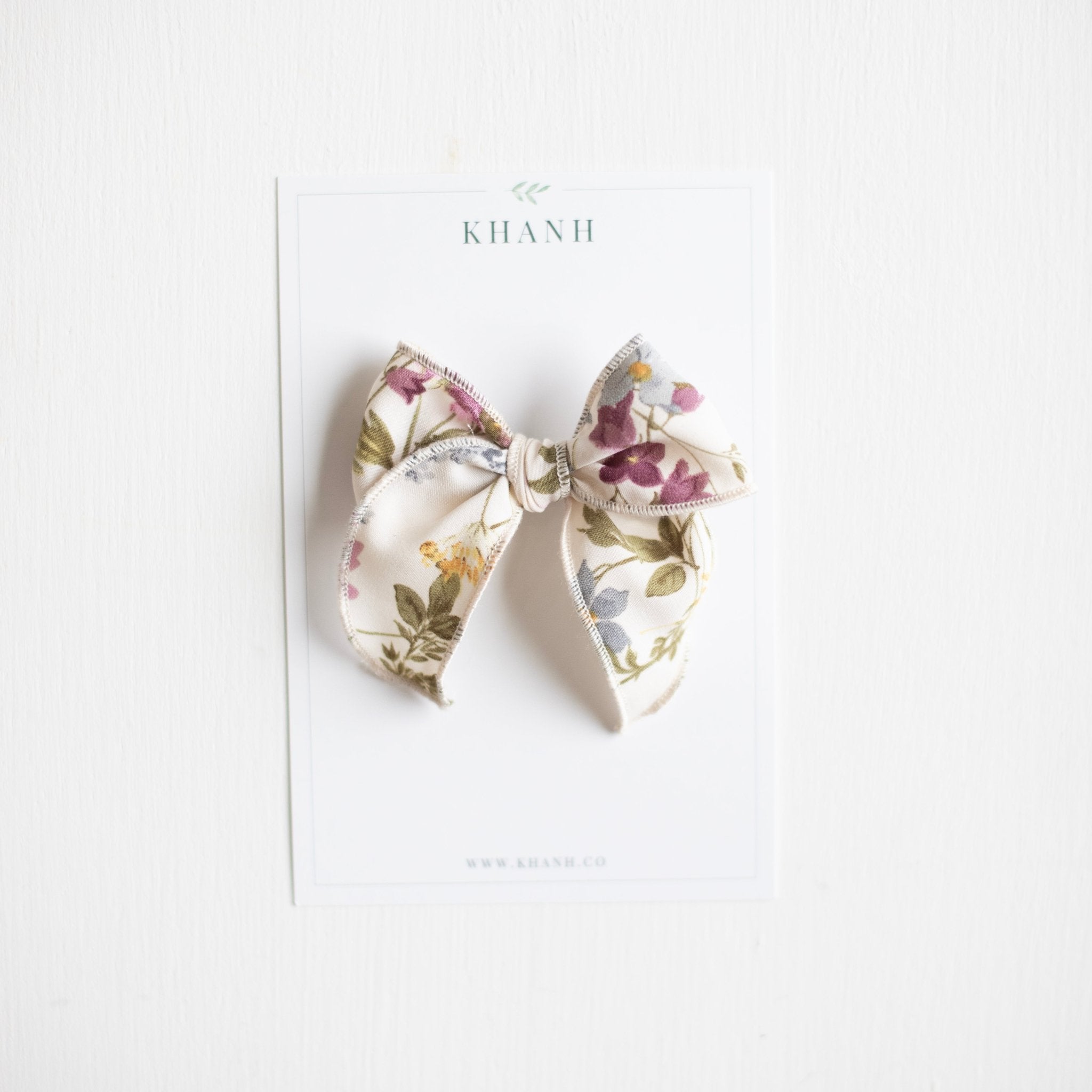 Camellia | Medium Whimsical Bow