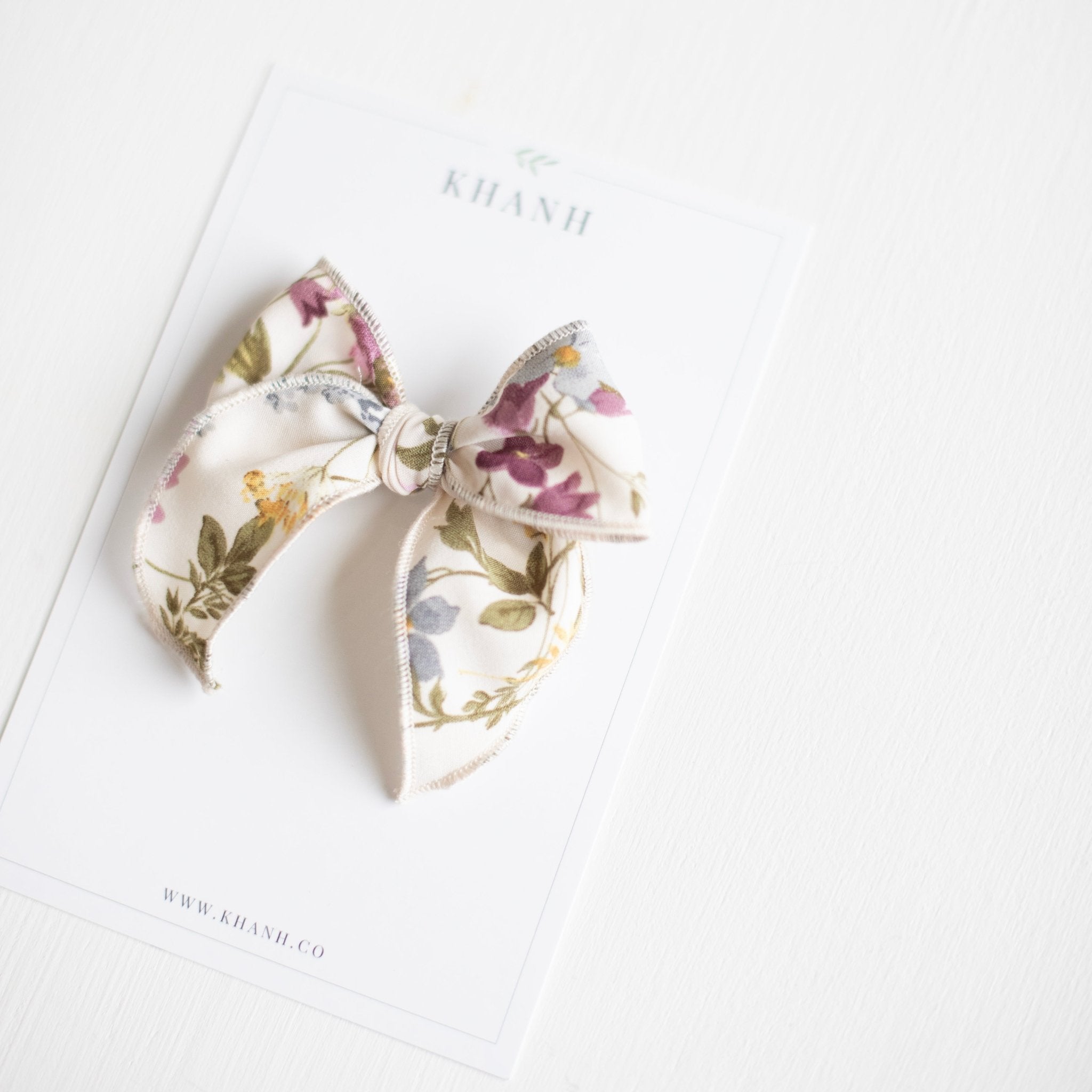 Camellia | Medium Whimsical Bow