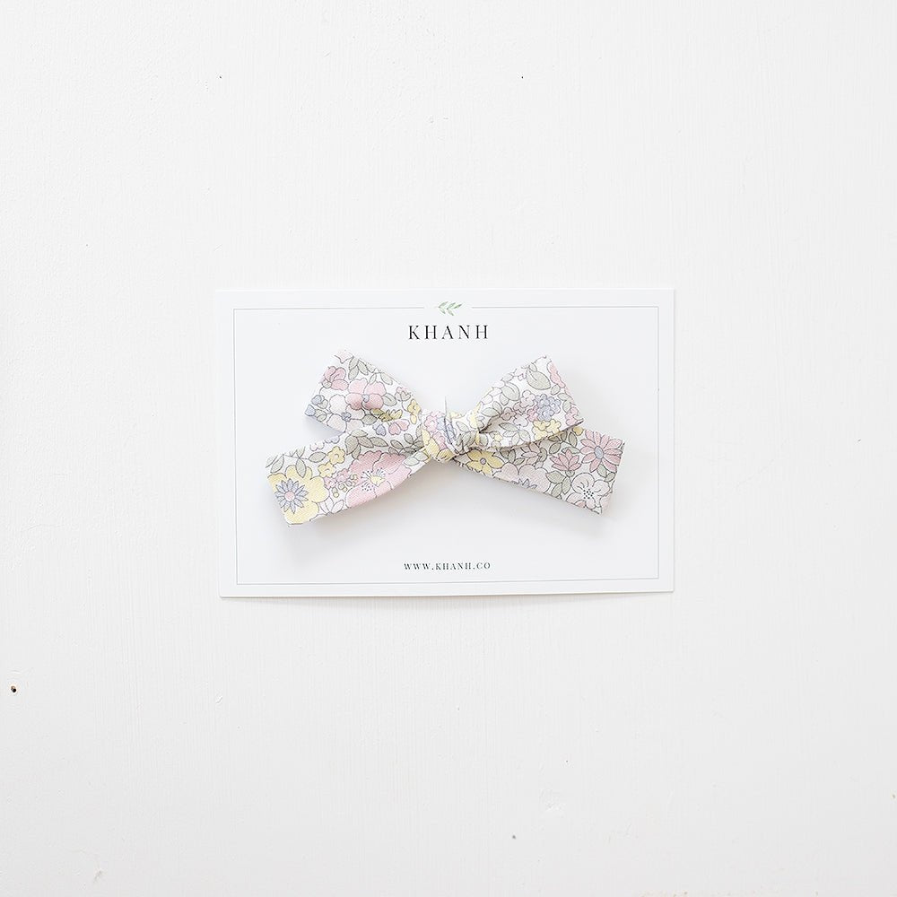 Clara | Medium Hand Tied Bow