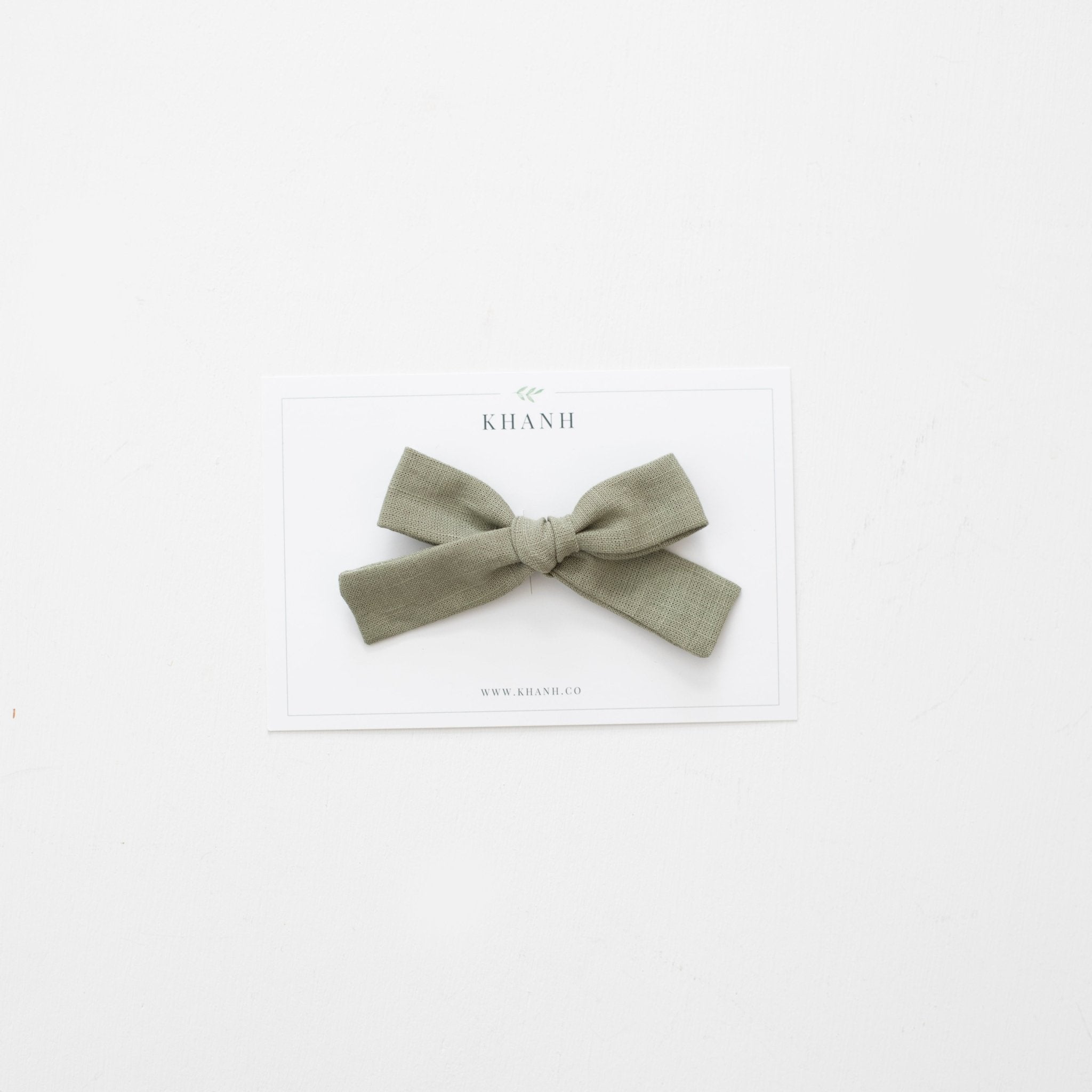 Dill | Medium Hand Tied Bow