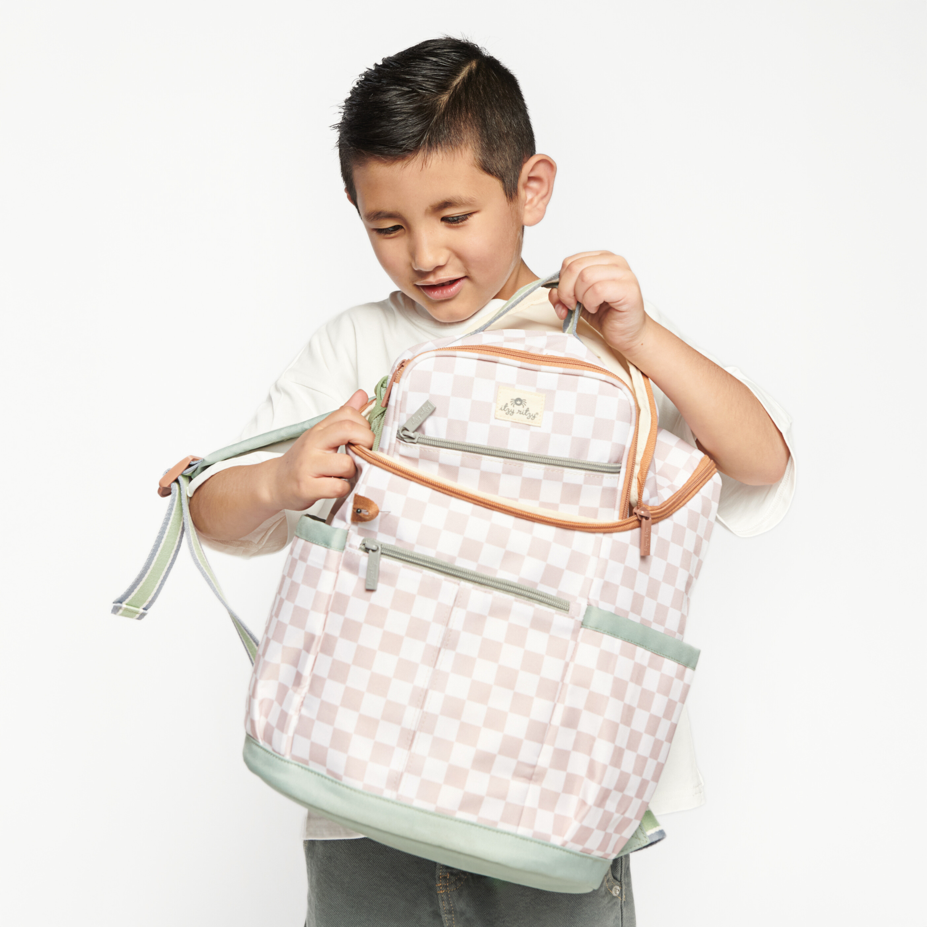 Itzy Explorer Big Kids Backpack || Check Yes!