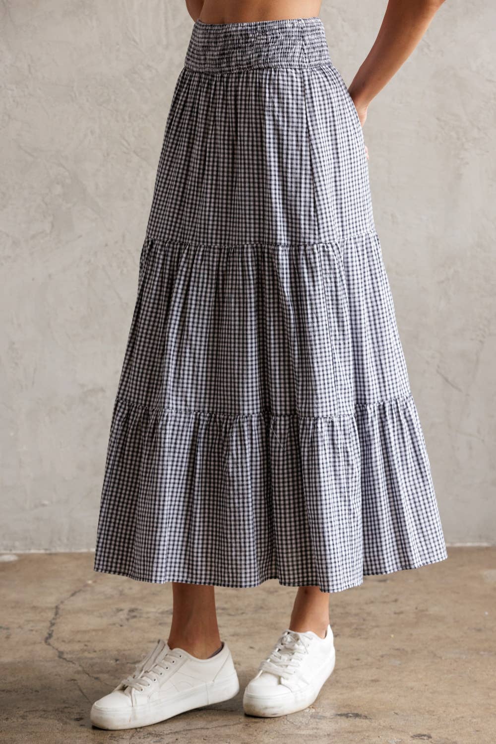 Tired Gingham Midi Skirt || Navy