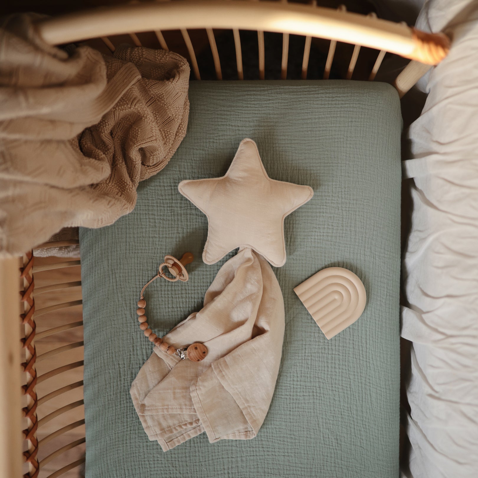 Extra Soft Muslin Crib Sheet | Roman Green