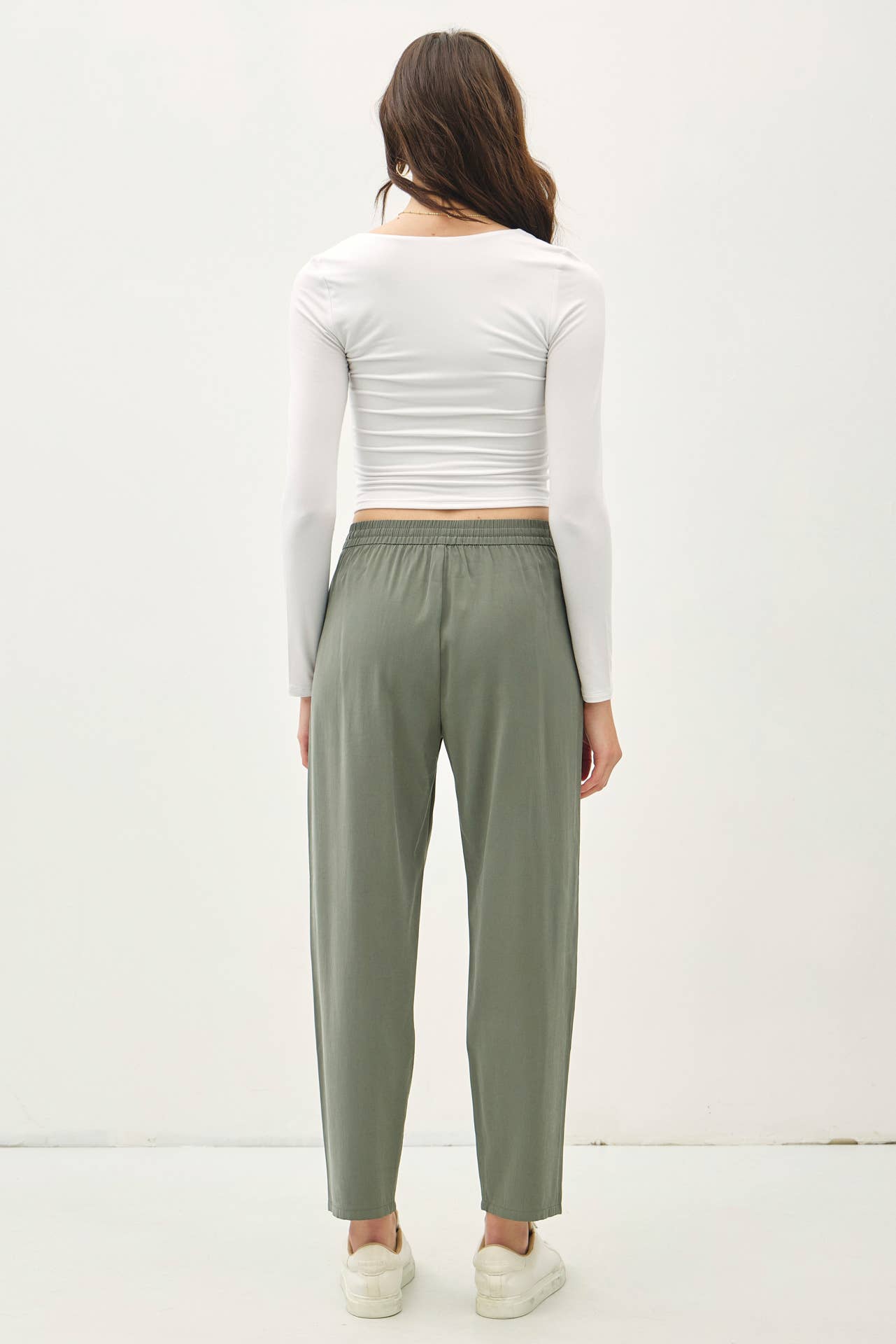 HIGH RISE ELASTIC DRAWSTRING ANKLE PANTS | Pine