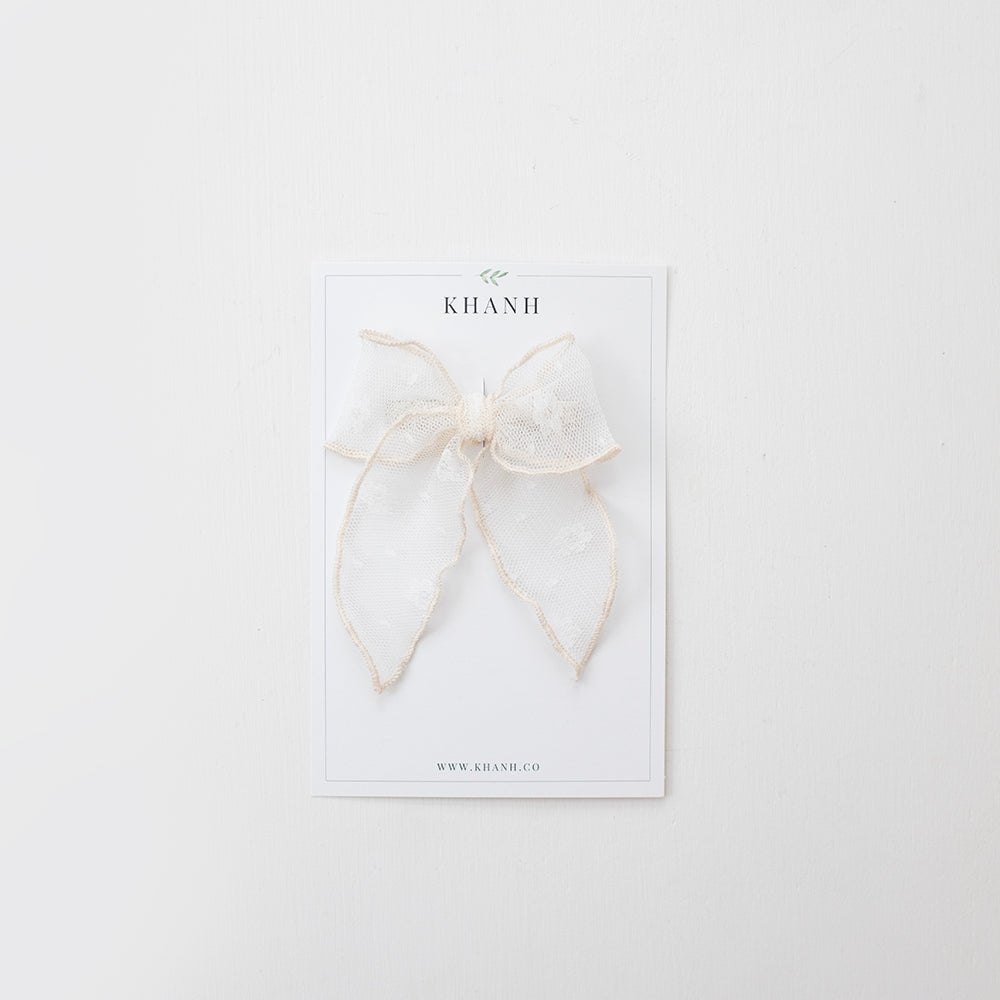Josephine | Medium Whimsical Bow