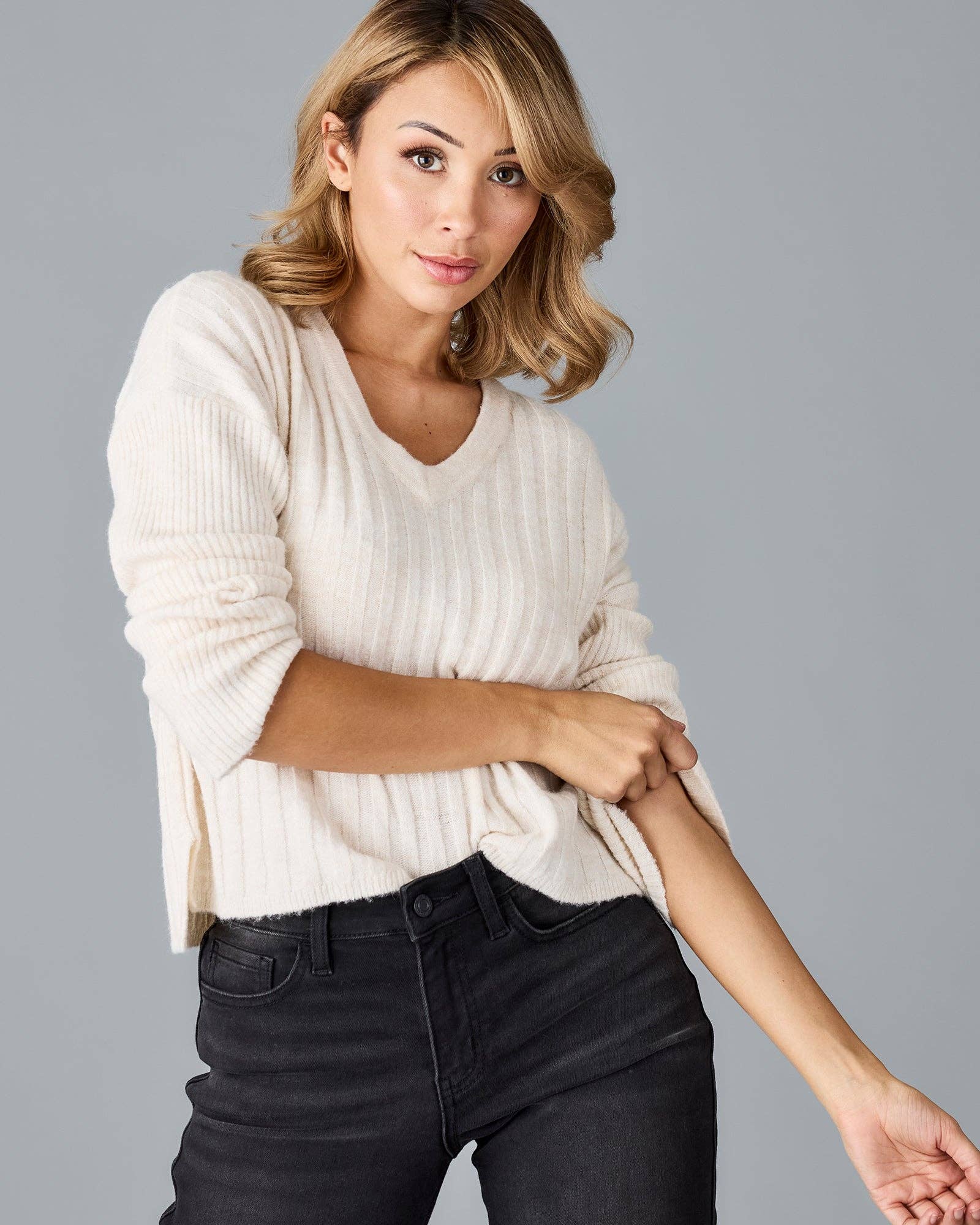 Kaylee V - Neck Sweater | Oatmeal Melange