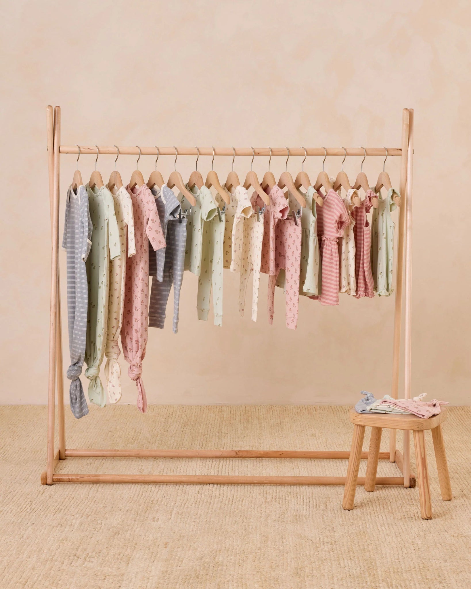 Knotted Baby Gown + Hat Set || Rose