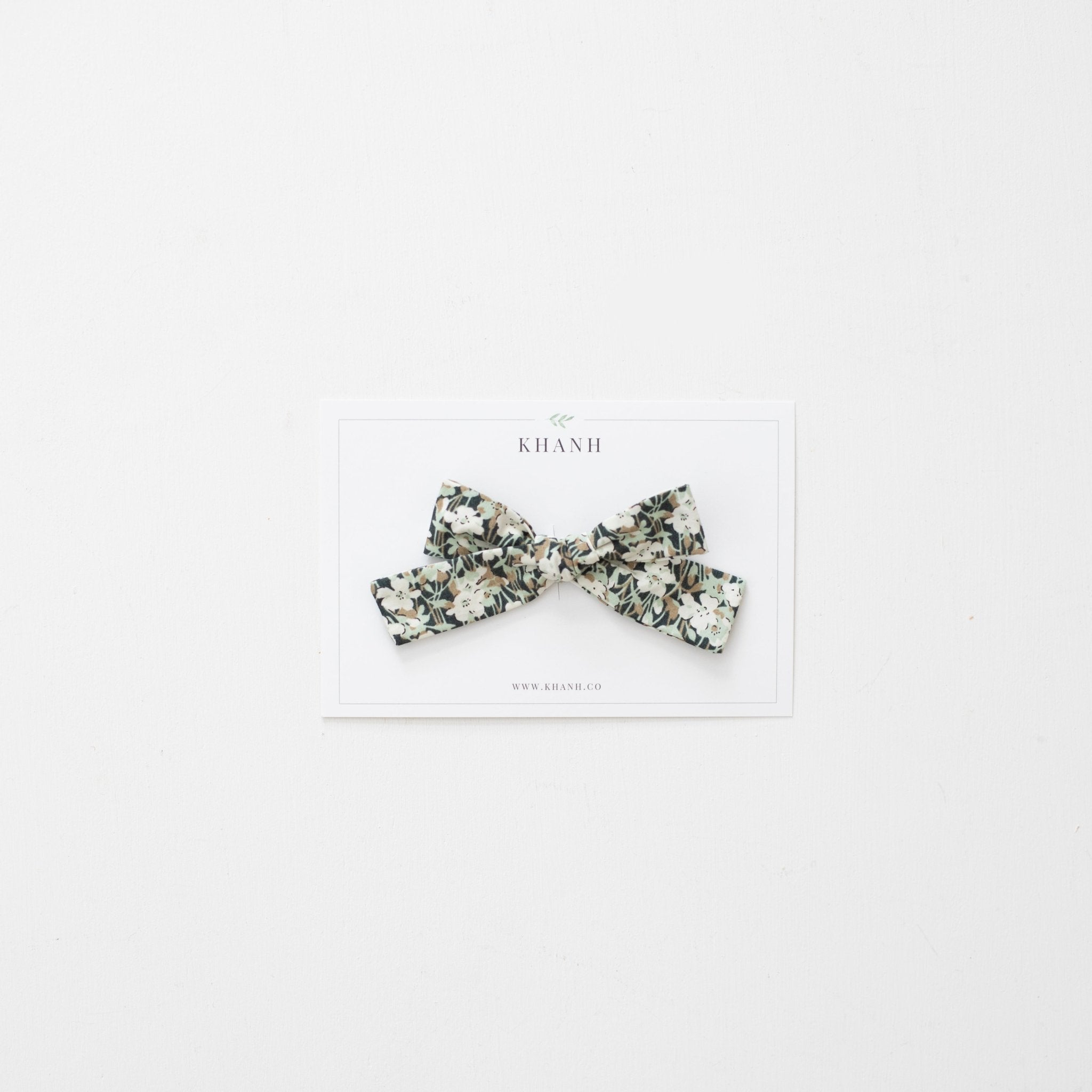 Marle | Medium Hand Tied Bow