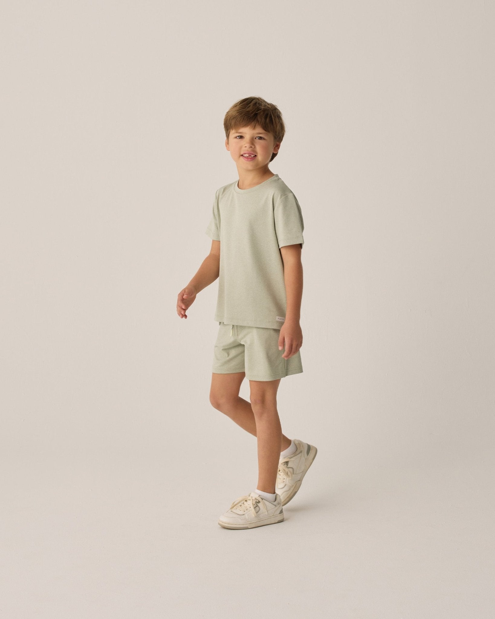 Oceanside Tech Short || Heathered Sage