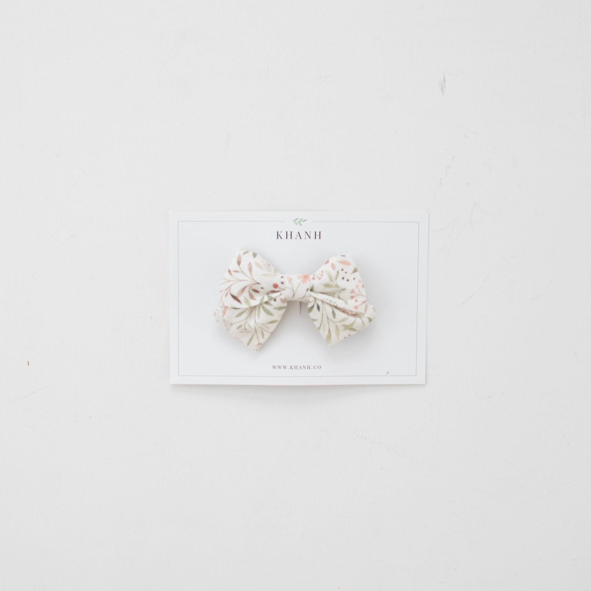 Quincy | Medium Sailor Bow