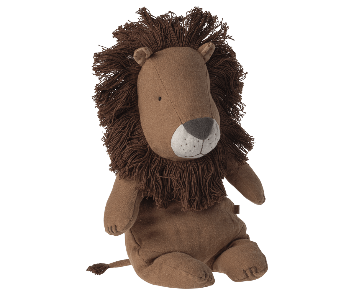 Safari friends | Medium Lion