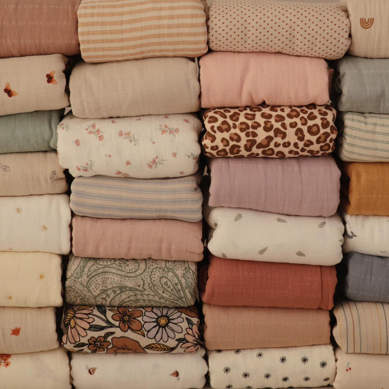 Organic Cotton Muslin Swaddle Blanket | Retro Flowers