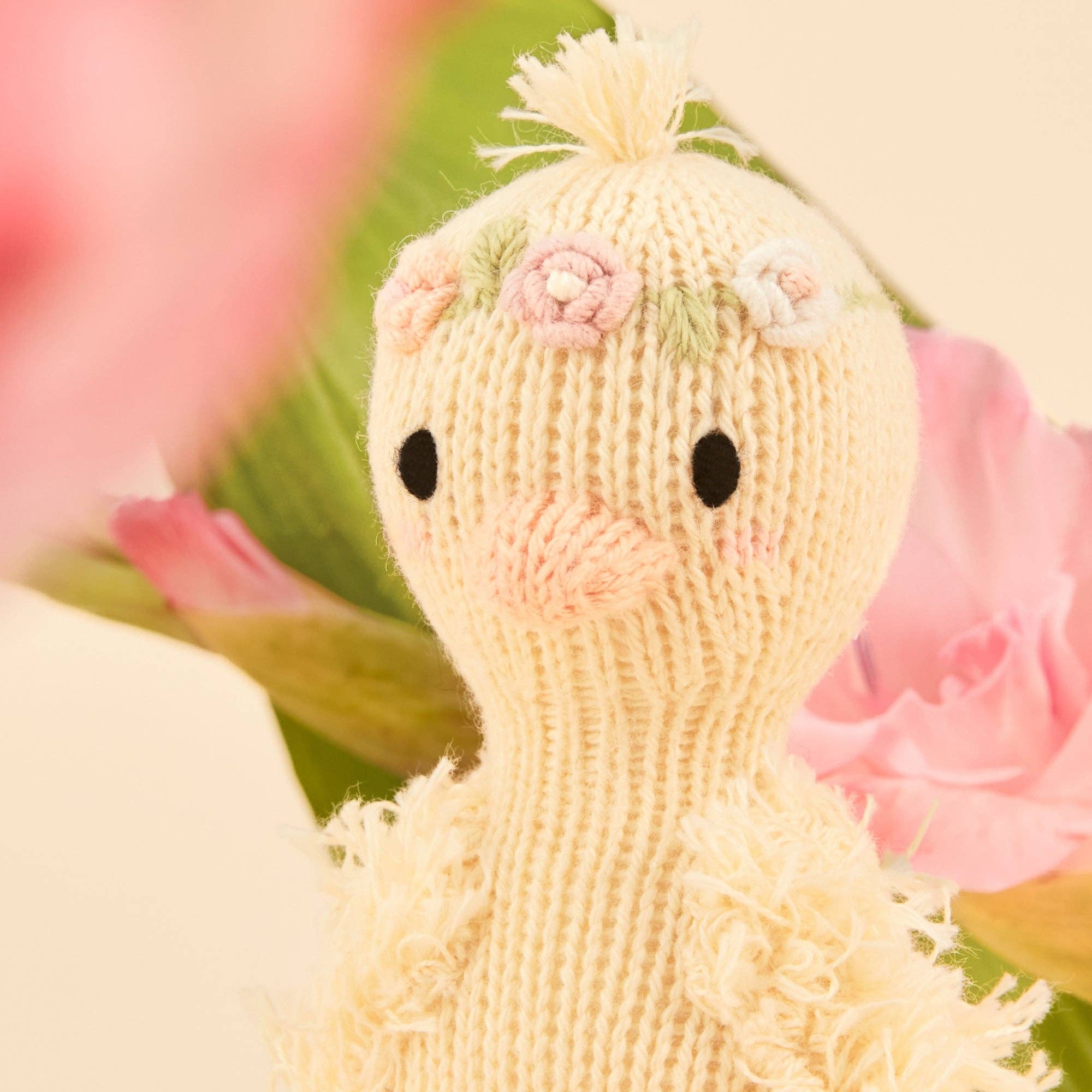 Tiny Flora the duckling (white)