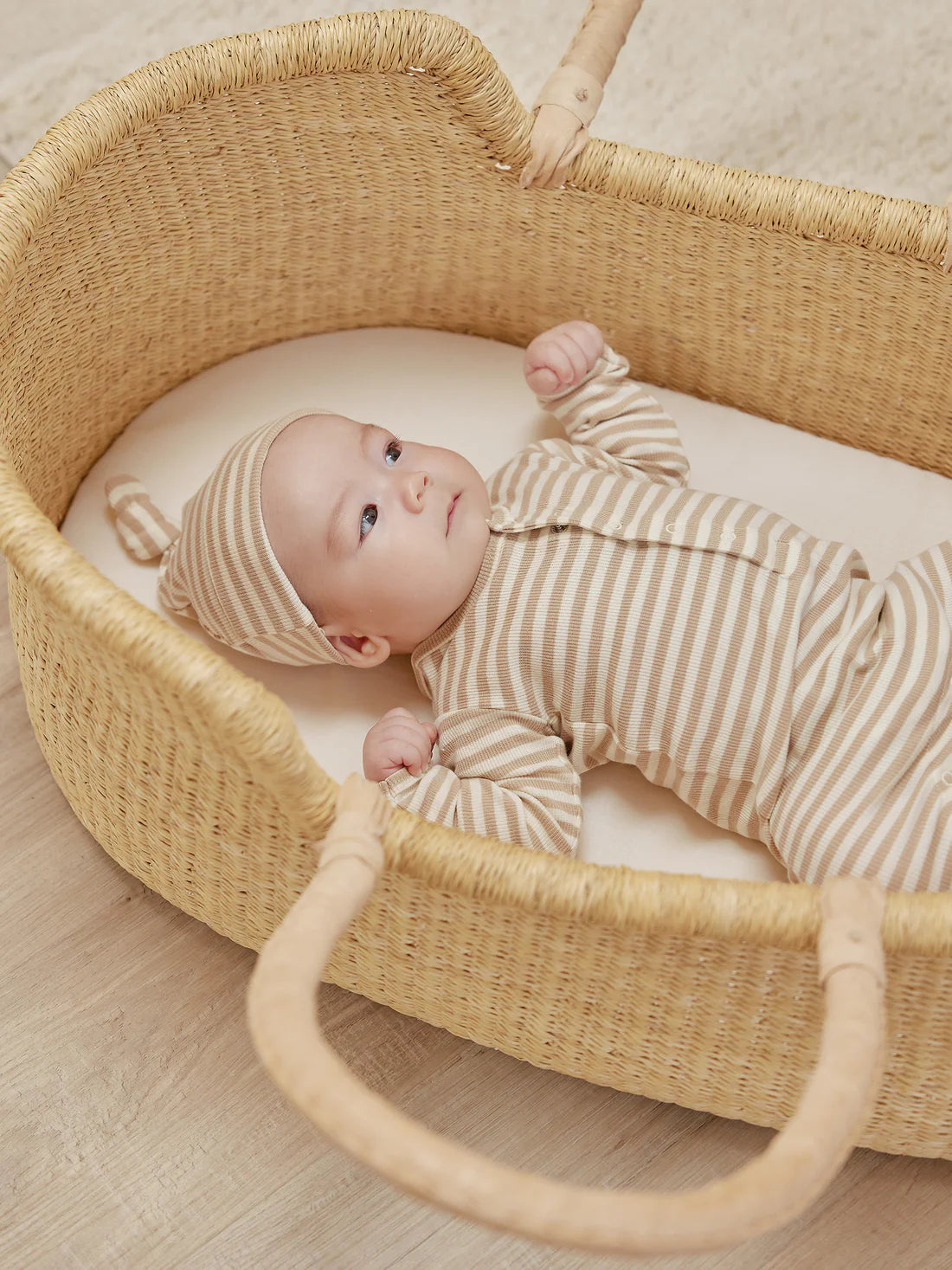 Knotted baby hat | Latte Stripe