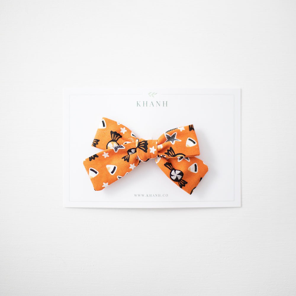 Halloween | Medium Hand - tied Bow