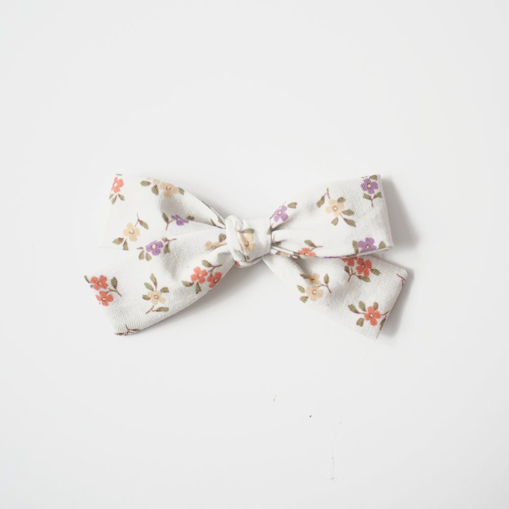 June | Medium hand - tied Bow
