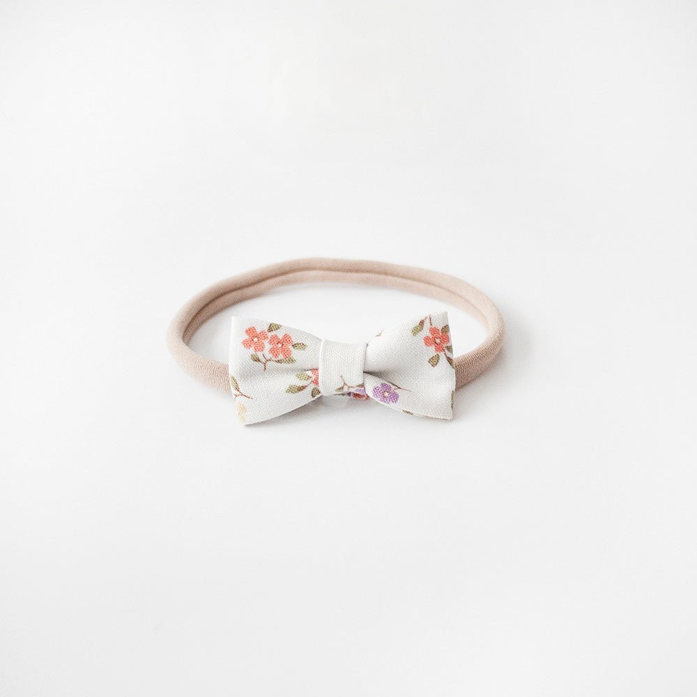June | Mini Bow
