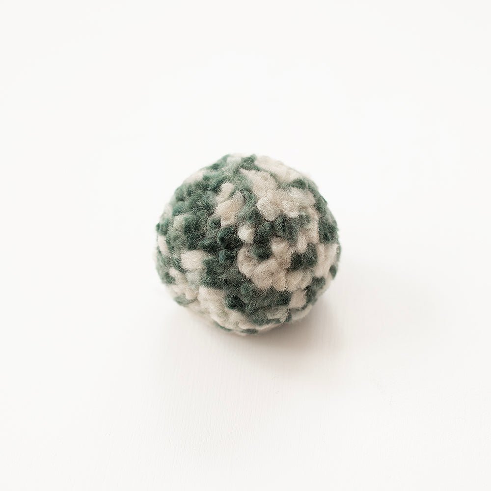 Pixel Olive | Pom Pom