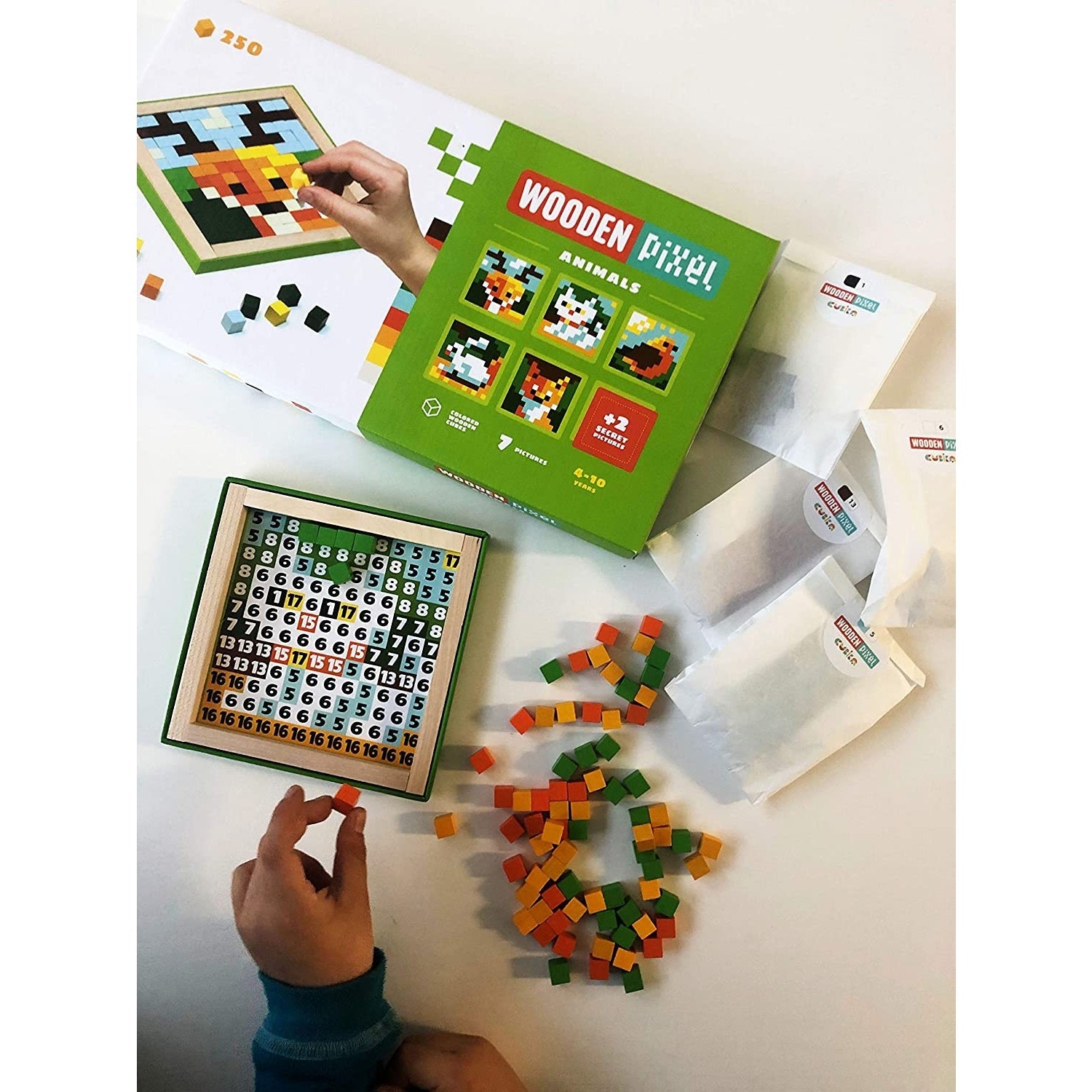 Wooden Pixels Animals 250 Piece